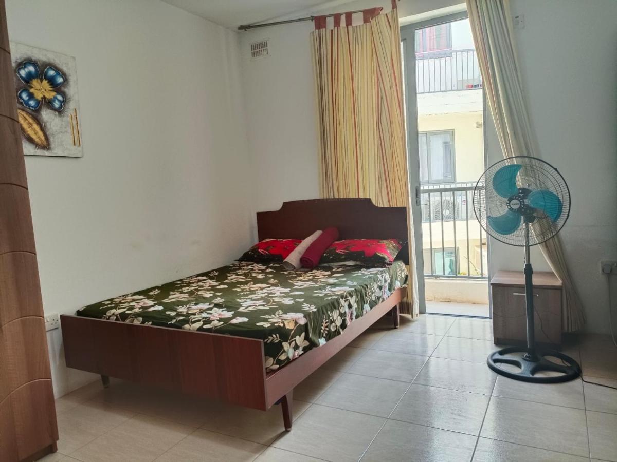 You Can Enjoy Your Time At Waterford Apartment แอตตาร์ด ภายนอก รูปภาพ