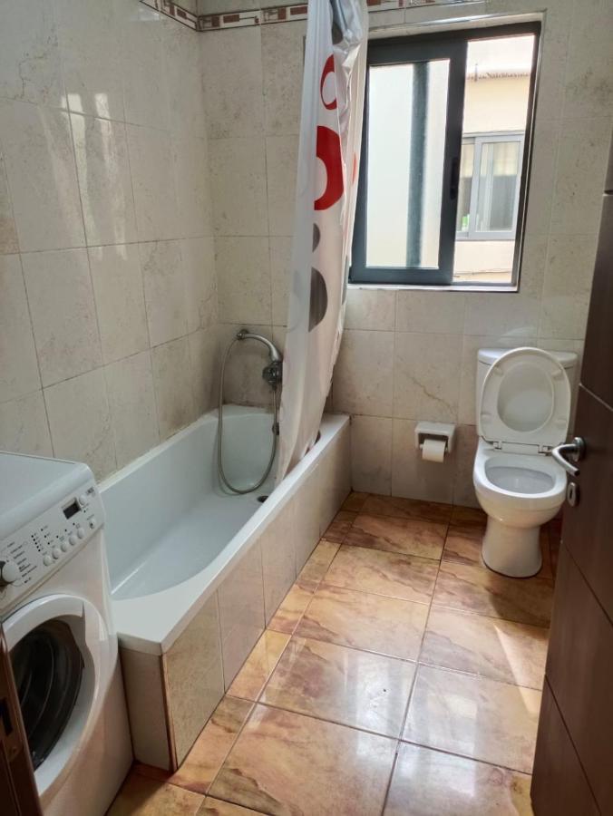 You Can Enjoy Your Time At Waterford Apartment แอตตาร์ด ภายนอก รูปภาพ